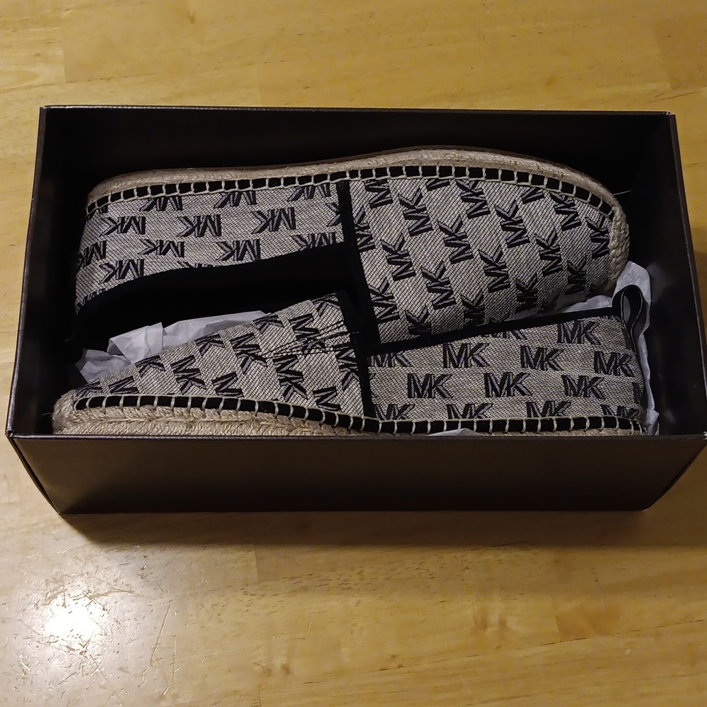 Michael Kors Owen Espadrille Men's 11.5 NWT SOLD OUT ONLINE - Picture 6 of 8